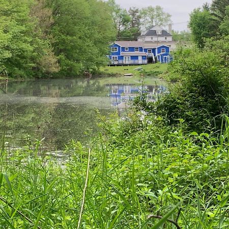 Gorgeous Poconos Springtime By The Lake! Henryville Dış mekan fotoğraf